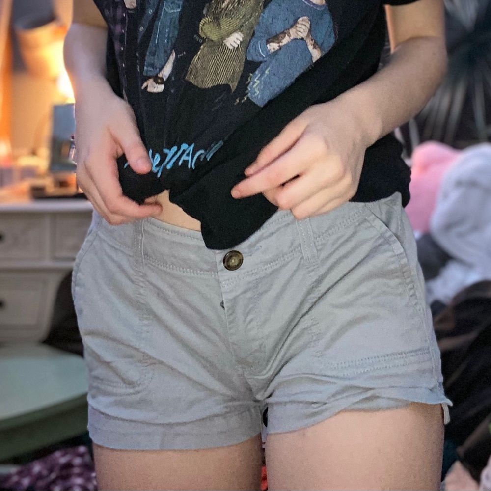 Woman’s khaki shorts